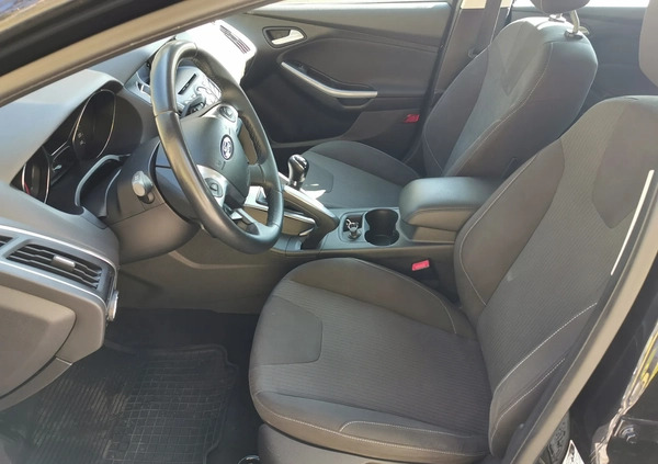 Ford Focus cena 25900 przebieg: 229000, rok produkcji 2011 z Swarzędz małe 466